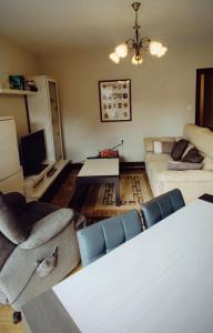 En eller flere senge i et værelse på Nice, classy apartment