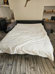 Ένα ή περισσότερα κρεβάτια σε δωμάτιο στο Le papey