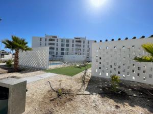 Tòa nhà nơi căn hộ tọa lạc