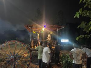 Επισκέπτες που μένουν στο Lakshmi Brindavanam Resorts Malluru