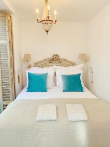 Ένα ή περισσότερα κρεβάτια σε δωμάτιο στο La Bastide