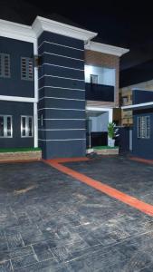 Tòa nhà nơi căn hộ tọa lạc