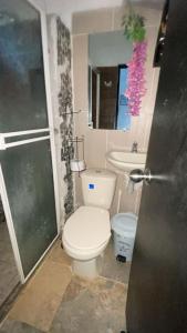 Koupelna v ubytování Cabaña San Nicolás