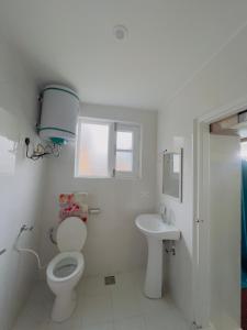 Koupelna v ubytování Mountain Majesty + 9 fotografií