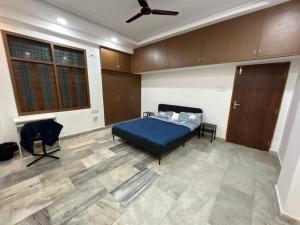 En eller flere senge i et værelse på Tolichowki, 7Tombs-Golconda Fort Aashiana + 5 billeder