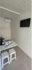 Фотография из галереи Kitnet container 30 metros da praia 6 km Beto carrero в городе Навегантис