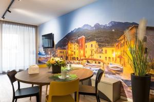 Телевизор и/или развлекательный центр в Boutique Apartments Di Annalisa