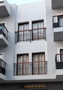 Το κτήριο όπου στεγάζεται  το hostel