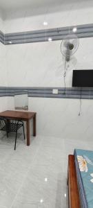 Et tv og/eller underholdning på Arasam Homestay Bình An