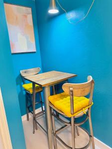 Φωτογραφία από το άλμπουμ του Salthaus West Palm Beach - NEW Saltwater Pool & Spa! σε West Palm Beach