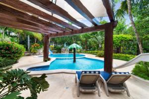 Πισίνα στο ή κοντά στο Casa Quinta Luna Guest house Near to Cancun air port