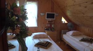 TV a/nebo společenská místnost v ubytování Eco Boutique Guest House Celmalas