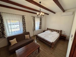 Φωτογραφία από το άλμπουμ του Piramis Pihenőpark σε Demjén