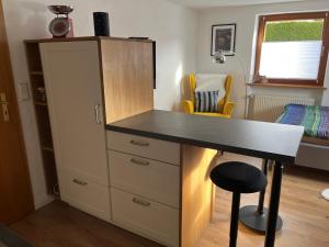 Η κουζίνα ή μικρή κουζίνα στο Schwarzwald-Nest Lenzkirch