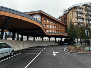 Το κτήριο όπου στεγάζεται  το διαμέρισμα