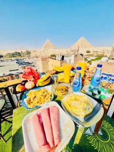 Jídlo v hotelu nebo okolí