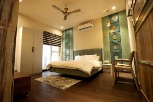 En eller flere senge i et værelse på The berhins farmstay + 11 billeder