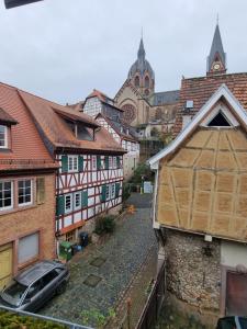 Το κτήριο όπου στεγάζεται  το διαμέρισμα