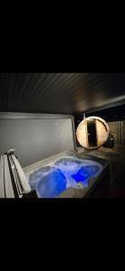 Fotografie z fotogalerie ubytování Sally's at Number 73 with Private Hot Tub & Sauna v destinaci Coleraine