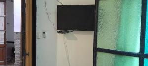 Μια τηλεόραση ή/και κέντρο ψυχαγωγίας στο Atardecer en el Río