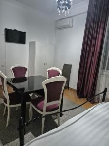 Μια τηλεόραση ή/και κέντρο ψυχαγωγίας στο GX Hotel