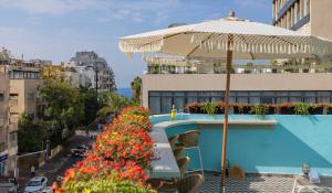 Бассейн в Scarlet Hotel или поблизости