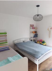 Postel nebo postele na pokoji v ubytování Vikendica kuca za odmor "Joly"