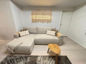 Posezení v ubytování Viherpihan toivo I 5G I Free parking I Sauna