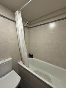 Et badeværelse på Refugio entre montañas