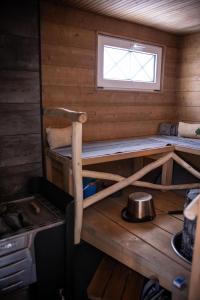 En eller flere køjesenge i et værelse på Yö ylisillä kaupungin kainalossa