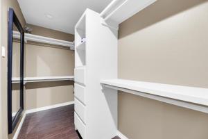 Ένα ή περισσότερα κρεβάτια σε δωμάτιο στο Peaceful and Relaxing Sharyland Golf Course Villa