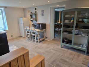 Η κουζίνα ή μικρή κουζίνα στο Home Sweet Vosges gîte Montana