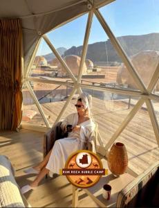 Nespecifikovaný výhled na hory nebo výhled na hory při pohledu z hotelu