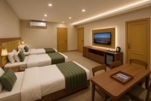 Μια τηλεόραση ή/και κέντρο ψυχαγωγίας στο Khatai Rest Hotel