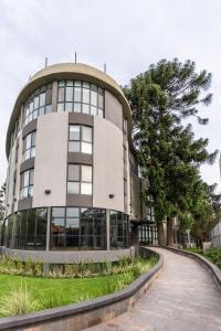 Το κτήριο όπου στεγάζεται  το διαμέρισμα