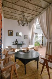 Χώρος καθιστικού στο Dar Lalla F'dila