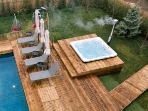 Πισίνα στο ή κοντά στο Caseddu SPA Chalet