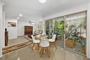 Et opholdsområde på The Highland Suite