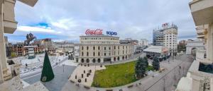 Nespecifikovaný výhled na destinaci Skopje nebo výhled na město při pohledu z apartmánu + 83 fotografií