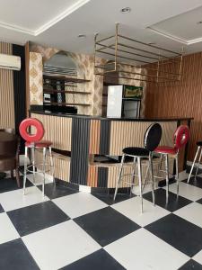 Posezení v ubytování Eduardo Hotel Abuja + 32 fotografií