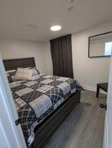 Φωτογραφία από το άλμπουμ του Stay At Brick Home στο Τορόντο