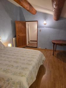 Postel nebo postele na pokoji v ubytování Grande Maison de Famille Cosy