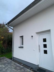 Φωτογραφία από το άλμπουμ του Neubau mit Garten Mainz Wiesbaden Frankfurt Airport σε Bischofsheim