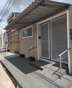 Το κτήριο όπου στεγάζεται  το πανδοχείο