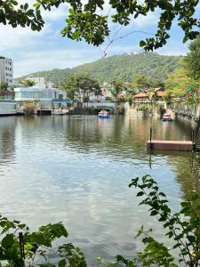 Naturlandskabet i nærheden af lejligheden