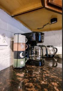 Η κουζίνα ή μικρή κουζίνα στο Quiet & Convenient