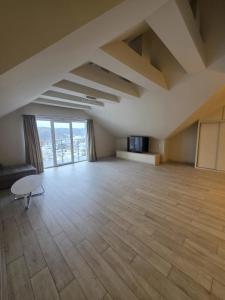 TV a/nebo společenská místnost v ubytování Apartament Czarna Góra Solden 37