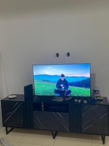 Μια τηλεόραση ή/και κέντρο ψυχαγωγίας στο Hostal Mar De Itapua