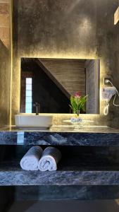 Φωτογραφία από το άλμπουμ του CARROLINE homestay ricefield σε Kapal