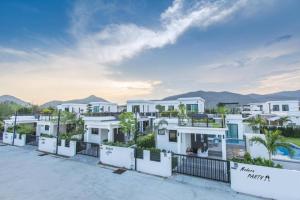 Vista general de una montaña o vista desde la villa